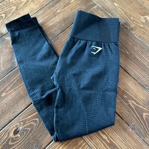 Women’s black size small gym shark leggings